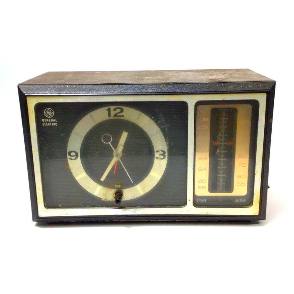 Radio GE General Electric Retro Clock Alarm Clock 7-4501D Vintage
